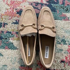 Steve Madden women’s Carrine Tan Suede Loafers